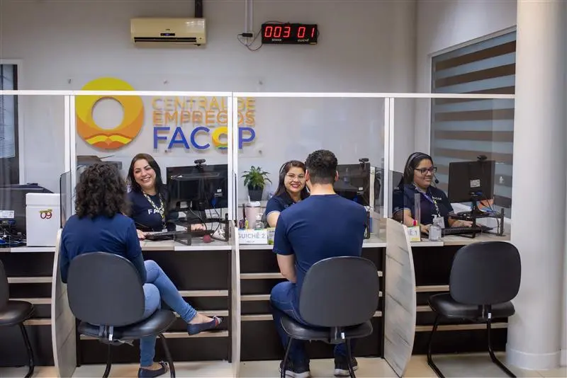 central de empregos facop